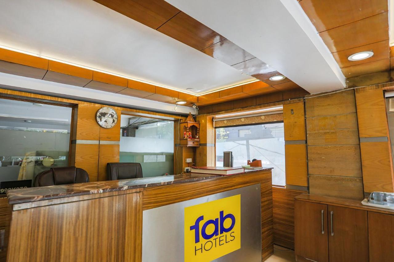 Fabhotel Trio Continental Patel Nagar Nova Deli Exterior foto